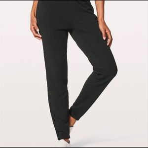 Lululemon black joggers size 6